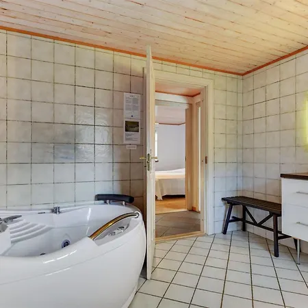 Feriehus Iiro - 2-5km From The Sea By Interhome Rømø Kirkeby