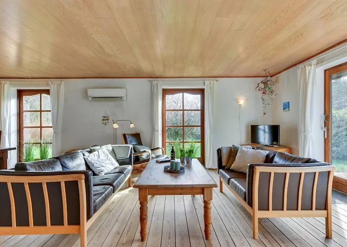 Iiro - 2-5km From The Sea By Interhome *