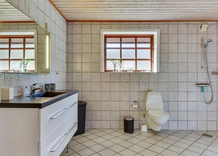 Iiro - 2-5km From The Sea By Interhome *